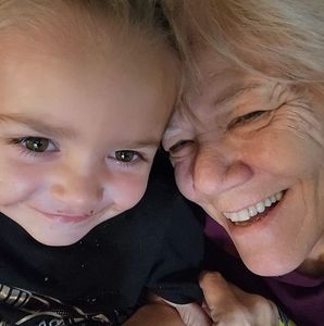 Meet your Posher, Paula